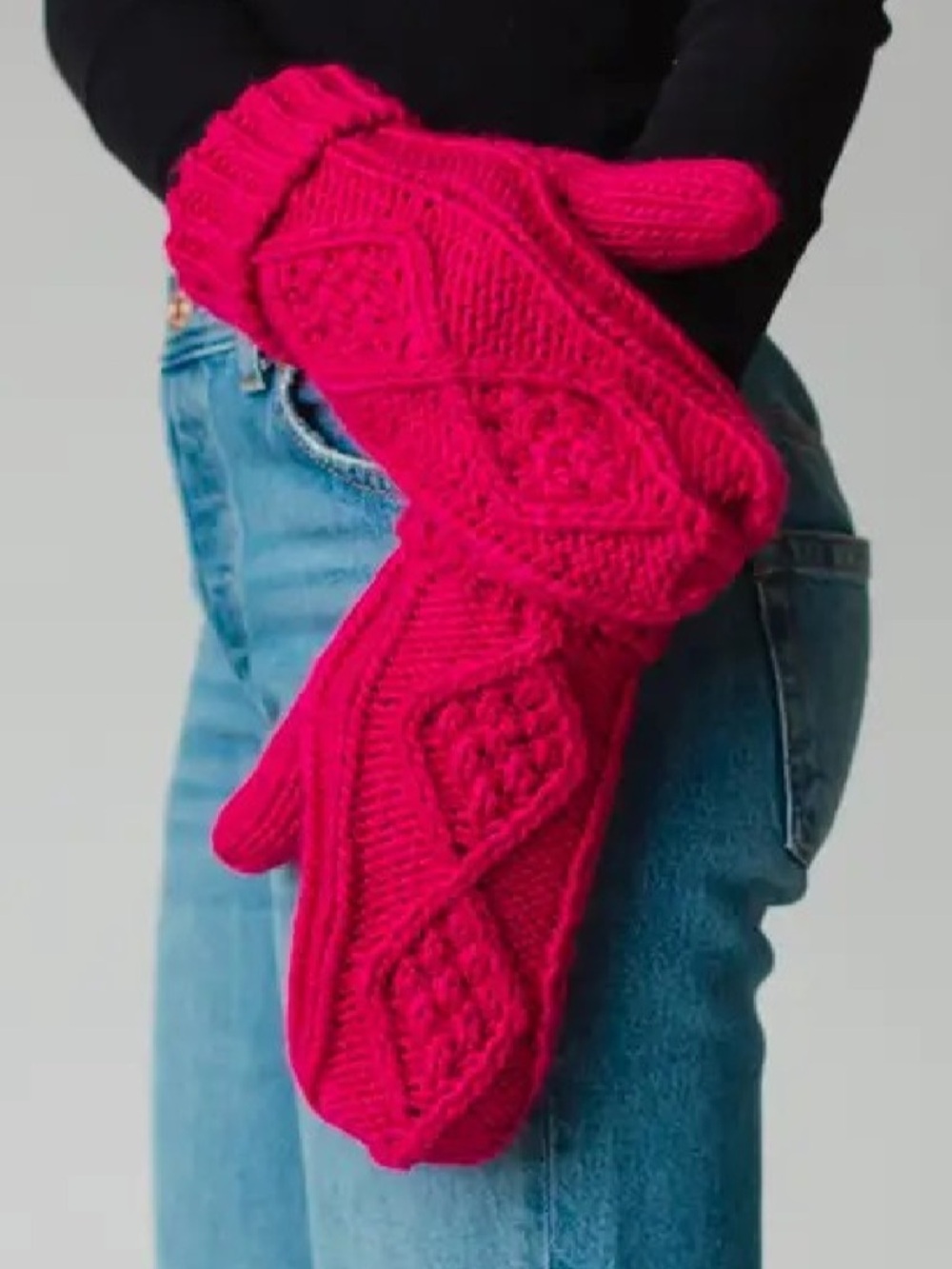 New! Cable knit fleece lined mittens. So warm! Hot pink